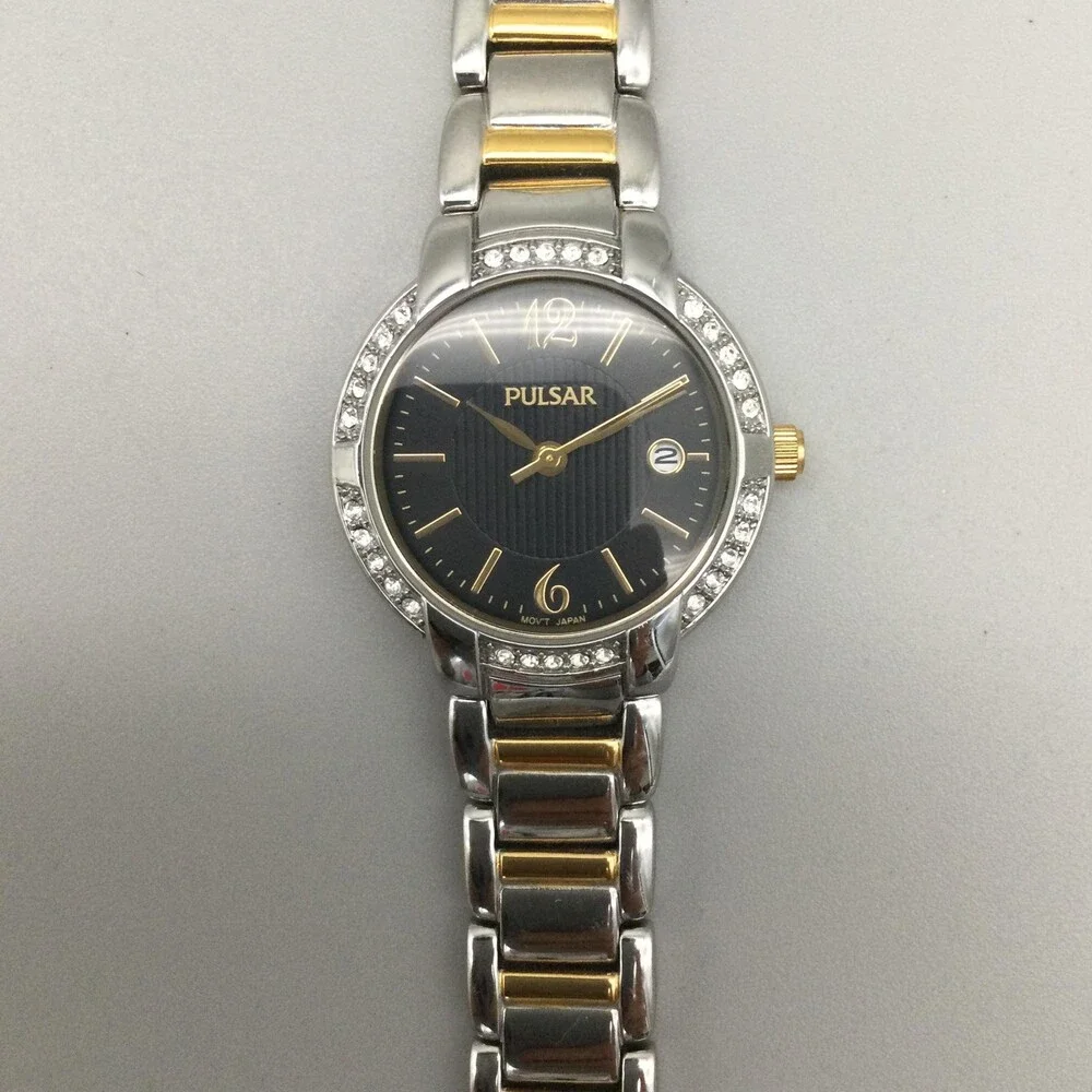 Pulsar Women Watch 27mm Two Tone Black Dial Crystals VJ22-X112 New Battery 6.25